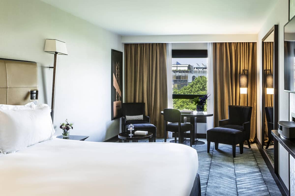 Luxury Room, 1 King Bed