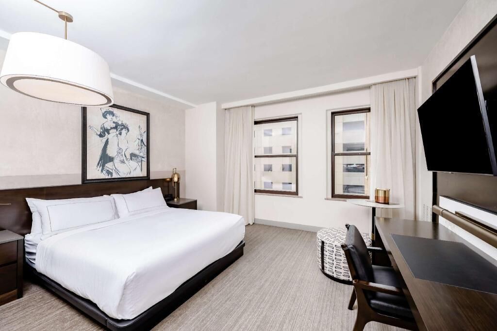 أغطية فراش متميزة ومساحة عمل للكمبيوتر المحمول ومكواة/لوح كي