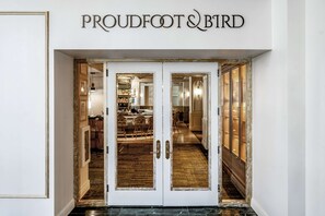 Dinner served  - Hotel Fort Des Moines, Curio Collection by Hilton (Des Moines)