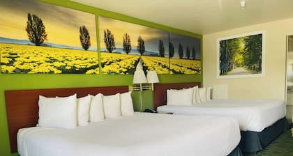 Days Inn by Wyndham Westley