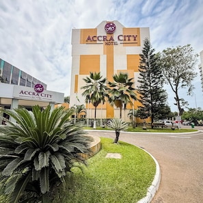 View from property - Accra City Hotel (Accra)