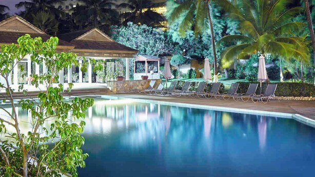 Outdoor pool - Accra City Hotel (Accra)