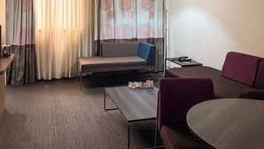 TV - Accra City Hotel (Accra)