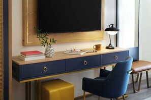 Premium bedding, down comforters, in-room safe, desk