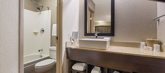 Red Roof Inn PLUS+ Nashville Airport
