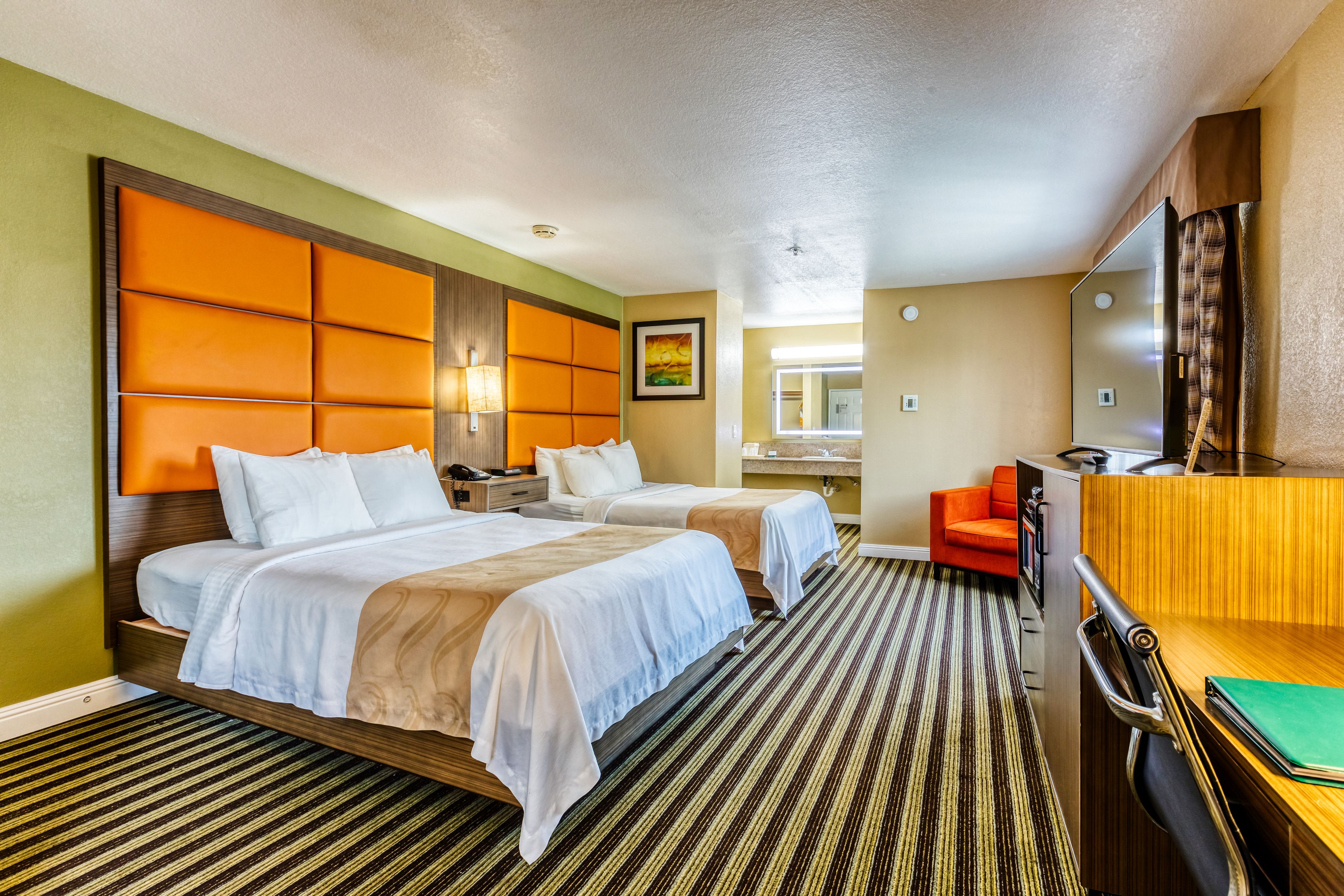 Suite, 2 camas Queen size, para no fumadores | Cortinas blackout, cunas gratuitas, camas extra gratis y wifi gratis 