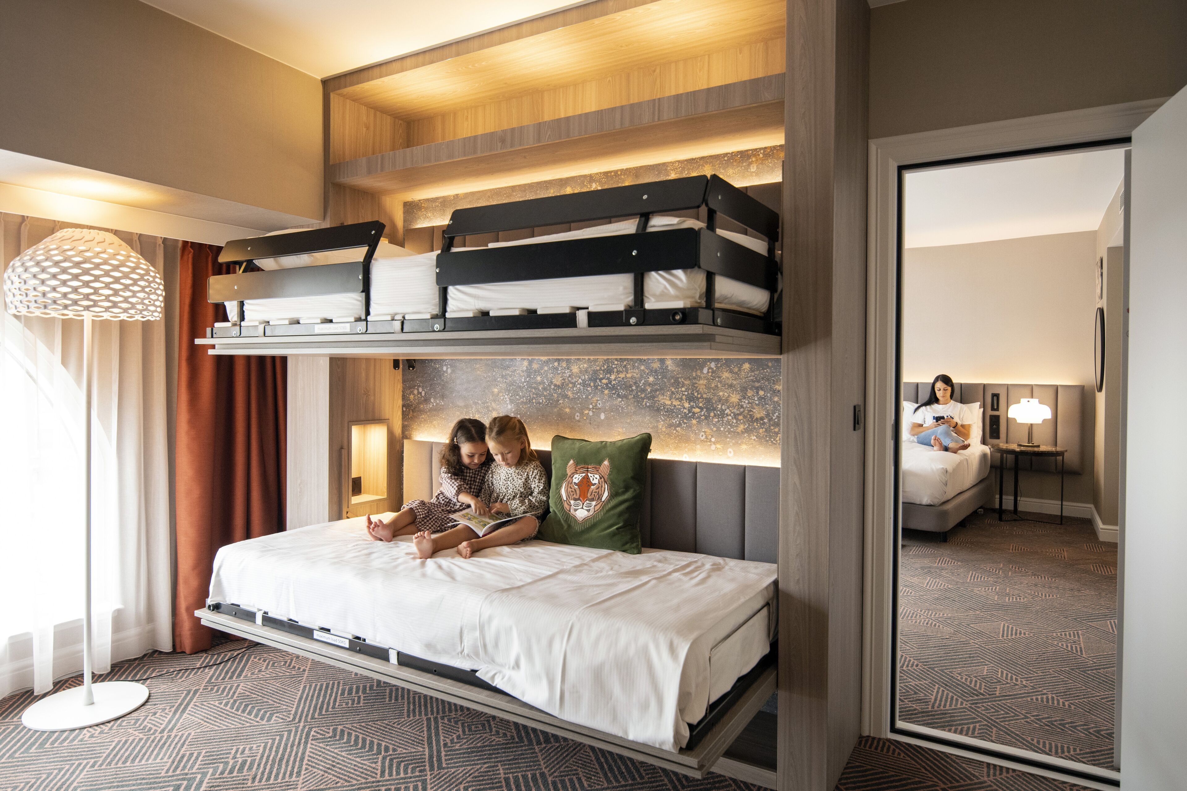 family room, multiple beds | hypo-allergenic bedding, in-room safe, desk, laptop workspace