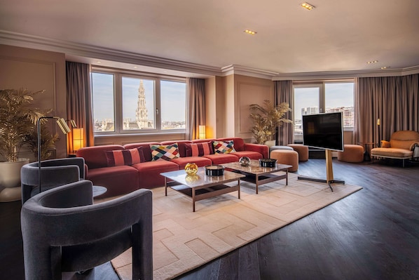 Presidential Suite, Club lounge access | Living area