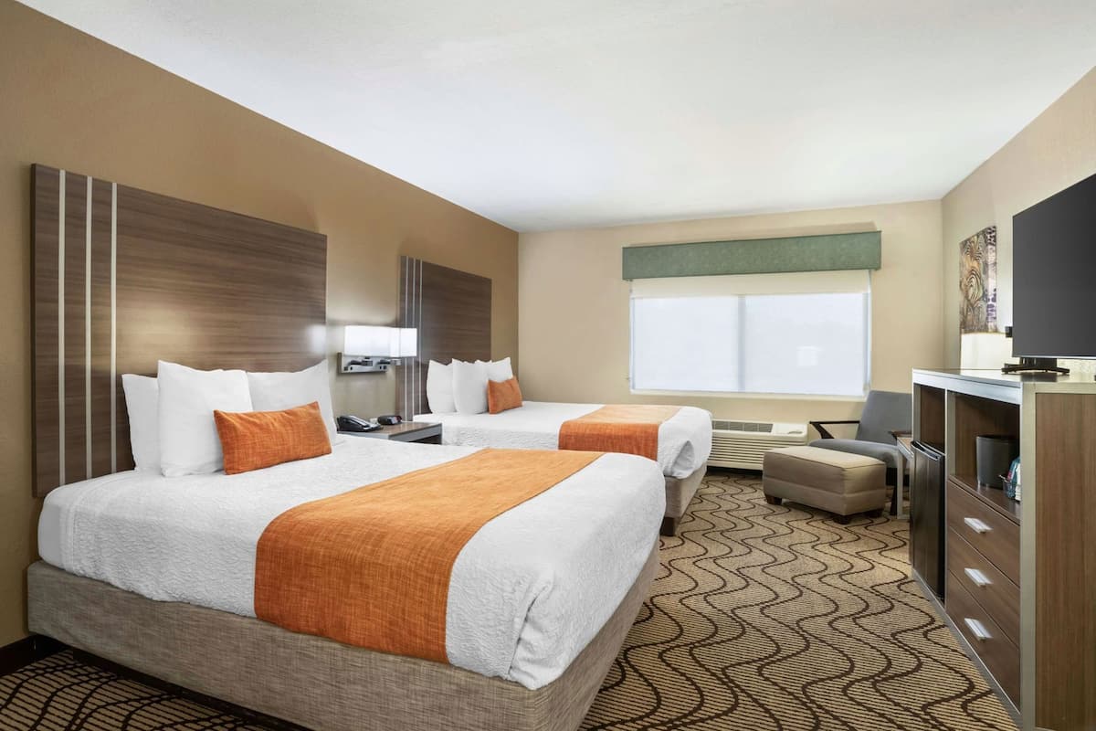 In-room safe, desk, blackout drapes, iron/ironing board