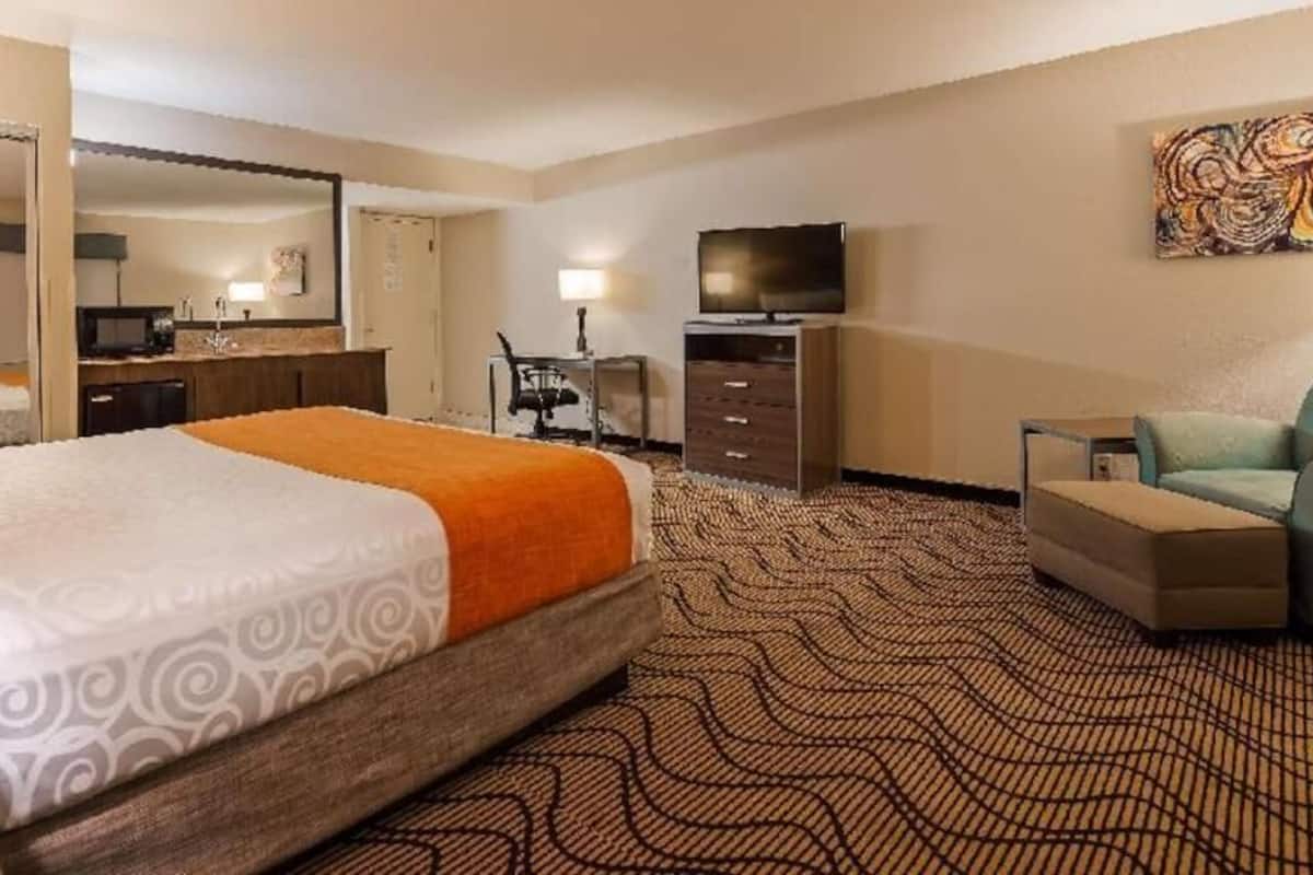 In-room safe, desk, blackout drapes, iron/ironing board