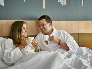 Privilege, Room, 1 Queen Bed