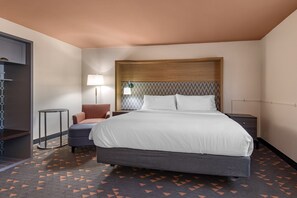 Standard Room, 1 King Bed, Accessible Bathtub (Communications, Mobility)