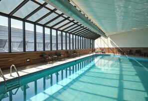 Indoor pool, outdoor pool, open 6:00 AM to 10:00 PM, pool loungers