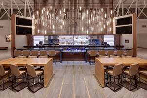 Ofrece almuerzos y cenas