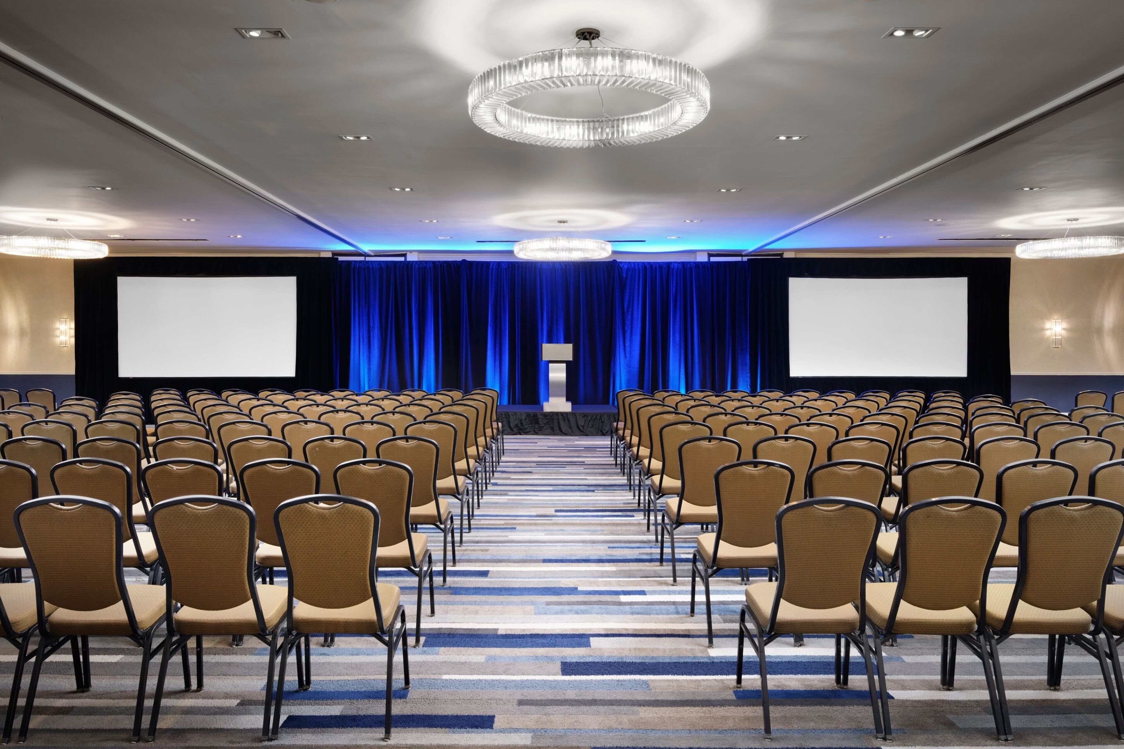 Photo - Nashville Airport Marriott