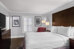 Deluxe Room, 1 King Bed | Pillow-top beds, desk, laptop workspace, iron/ironing board