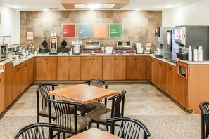 Petit déjeuner continental compris tous les jours