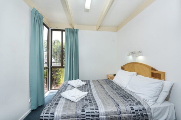 2 Bedroom Villa | Free WiFi, alarm clocks - Sundown Villas (Symonston)