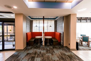 Lobby - Hampton Inn Manassas (Manassas)