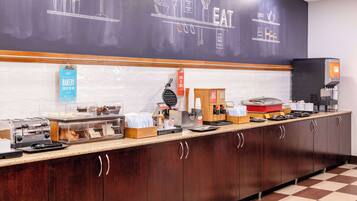 Free daily buffet breakfast