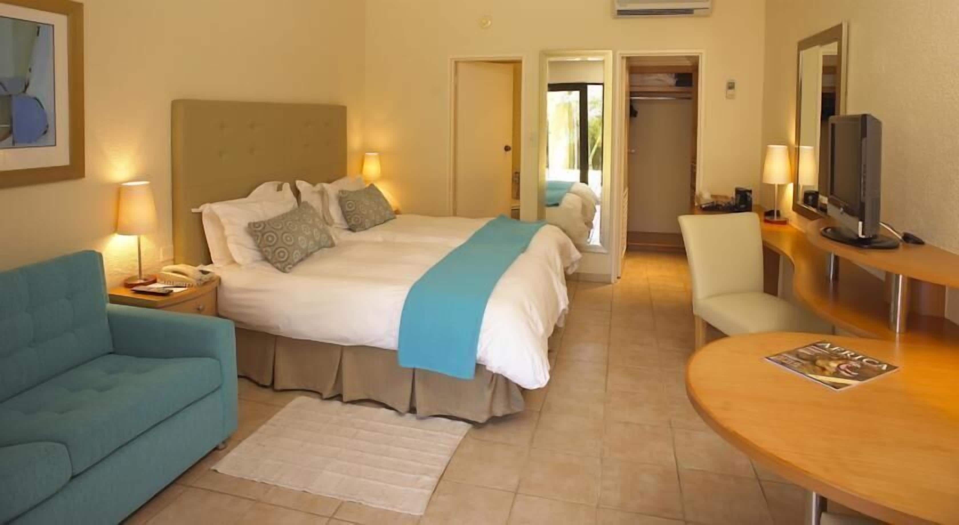 In-room safe, desk, free WiFi, bed sheets