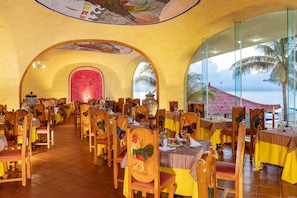 6 Restaurants, Frühstück, Mittagessen, Abendessen, Gegrilltes