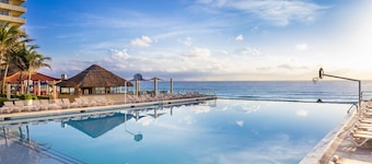 Crown Paradise Club Cancun All Inclusive