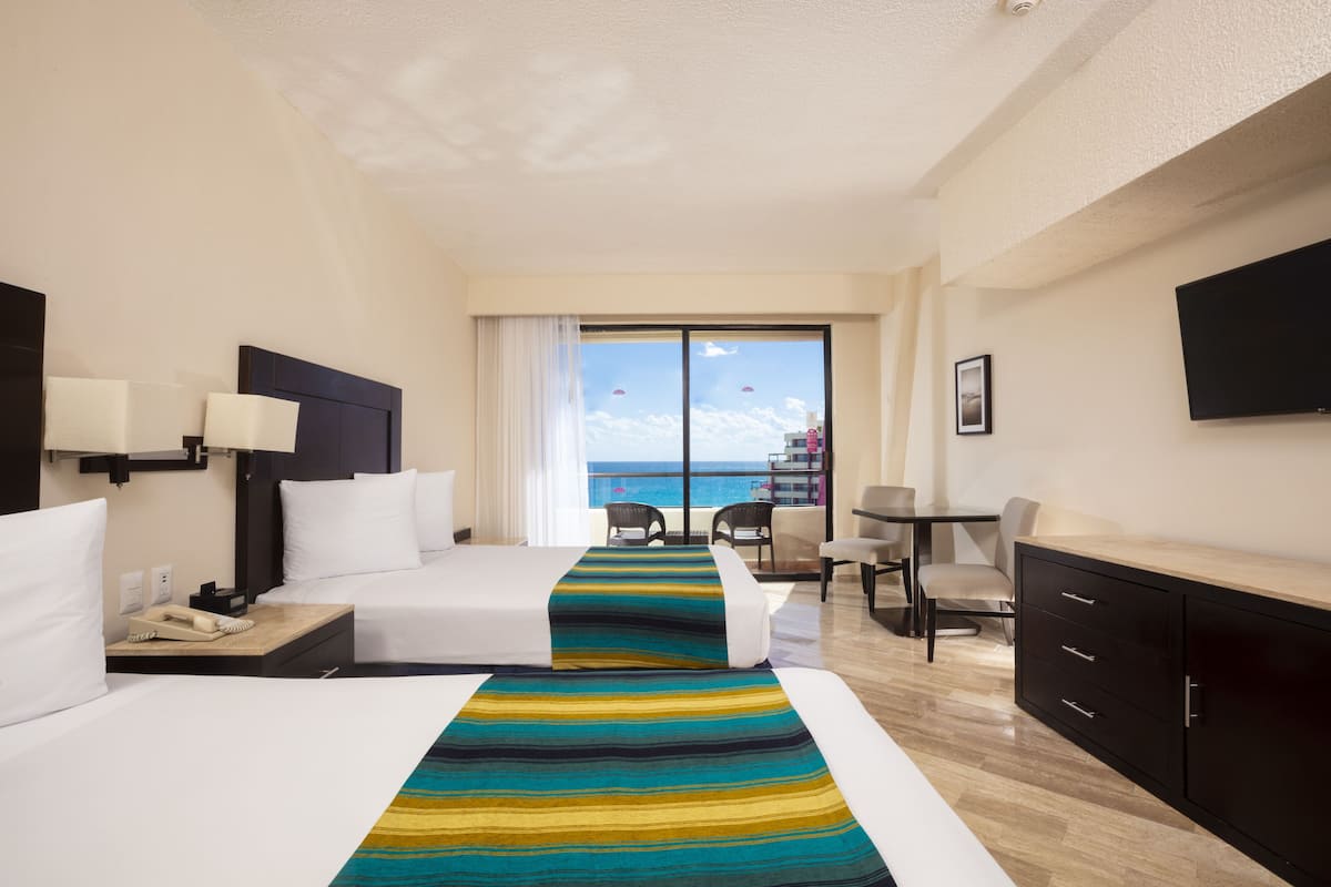 Artículos del minibar gratis y caja de seguridad en la habitación