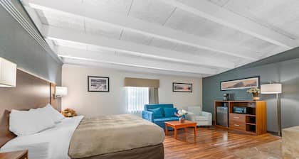 Quality Inn & Suites Kansas City - Independence I-70 East