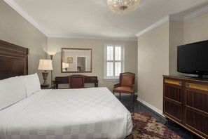 Safe på rommet, strykejern/-brett, wi-fi (inkludert) og sengetøy