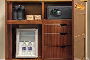 In-room safe, iron/ironing board, free WiFi, bed sheets