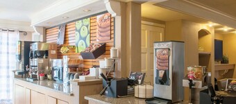 La Quinta Inn by Wyndham New Orleans Veterans / Metairie