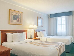 高档床上用品、办公桌、笔记本电脑工作区、熨斗/熨衣板