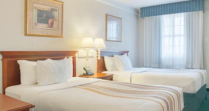 La Quinta Inn by Wyndham New Orleans Veterans / Metairie