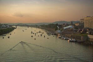 สถานที่น่าสนใจ
