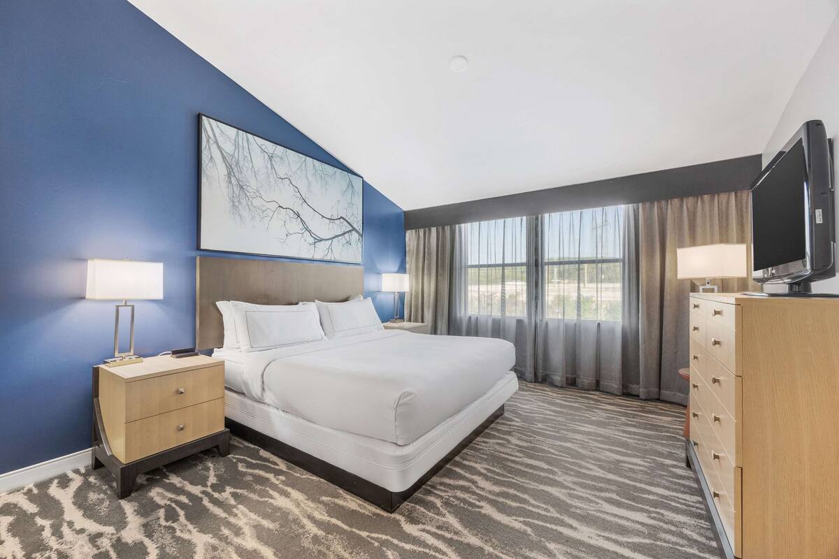 1 bedroom, premium bedding, down duvets, in-room safe