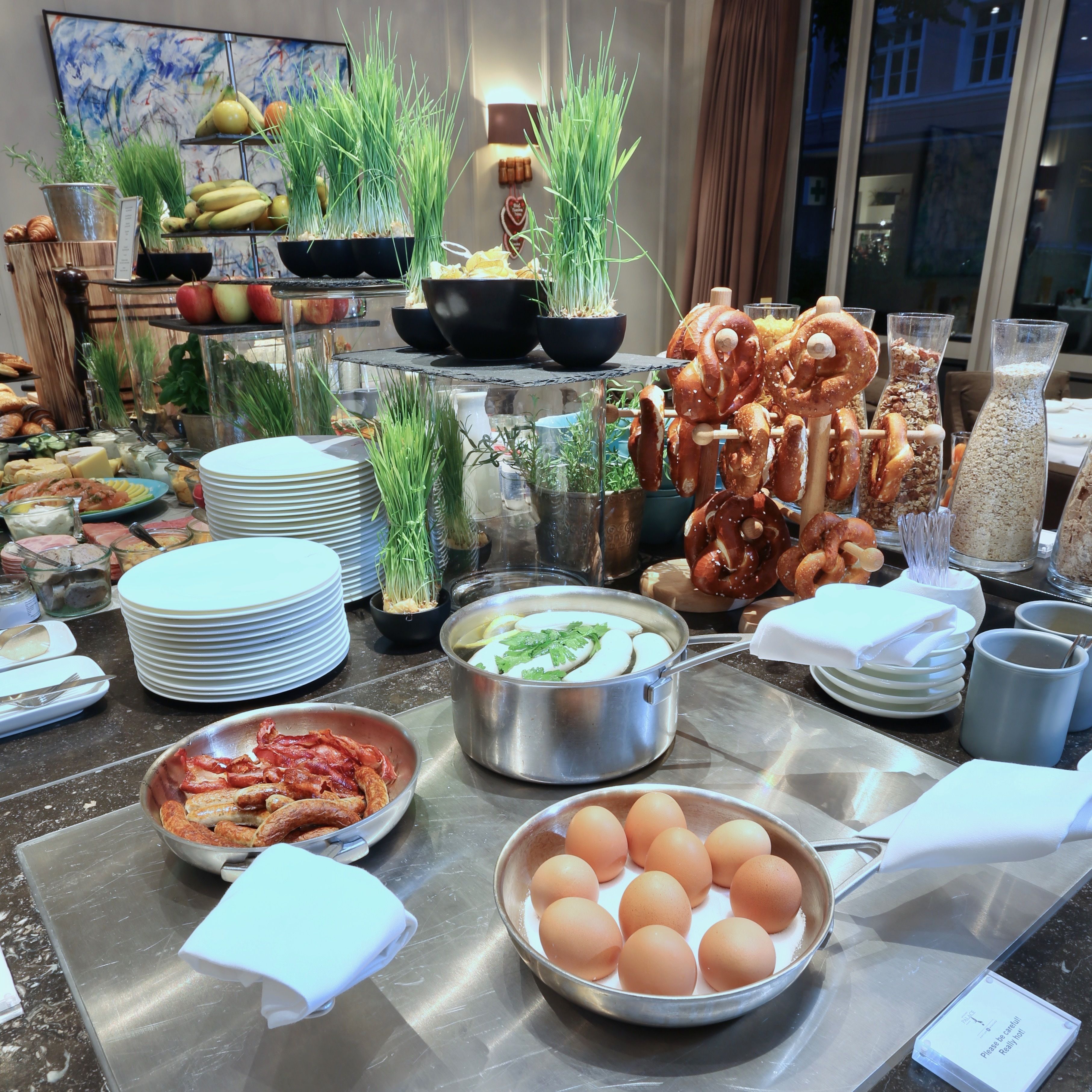 daily buffet breakfast (eur 45 per person)