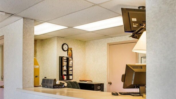 Lobby - Econo Lodge Drums (Drums)