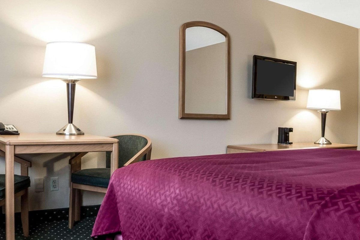 desk, laptop workspace, iron/ironing board, free wifi