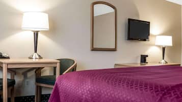 Bàn, khu vực làm việc phù hợp cho laptop, bàn ủi/dụng cụ ủi quần áo