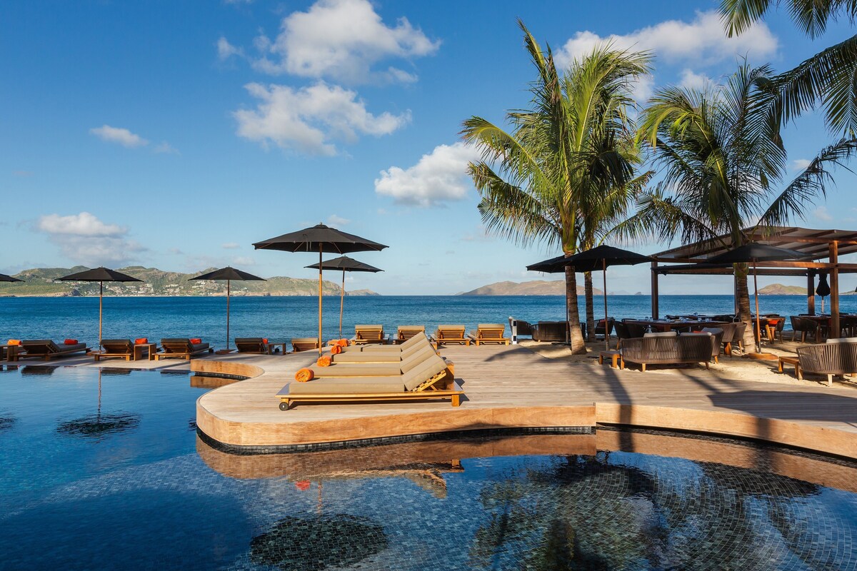 Luxury vs. Budget: How Much Does a St. Barts Vacation Really Cost?