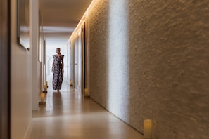 Couples treatment room(s), body treatments, deep-tissue massages