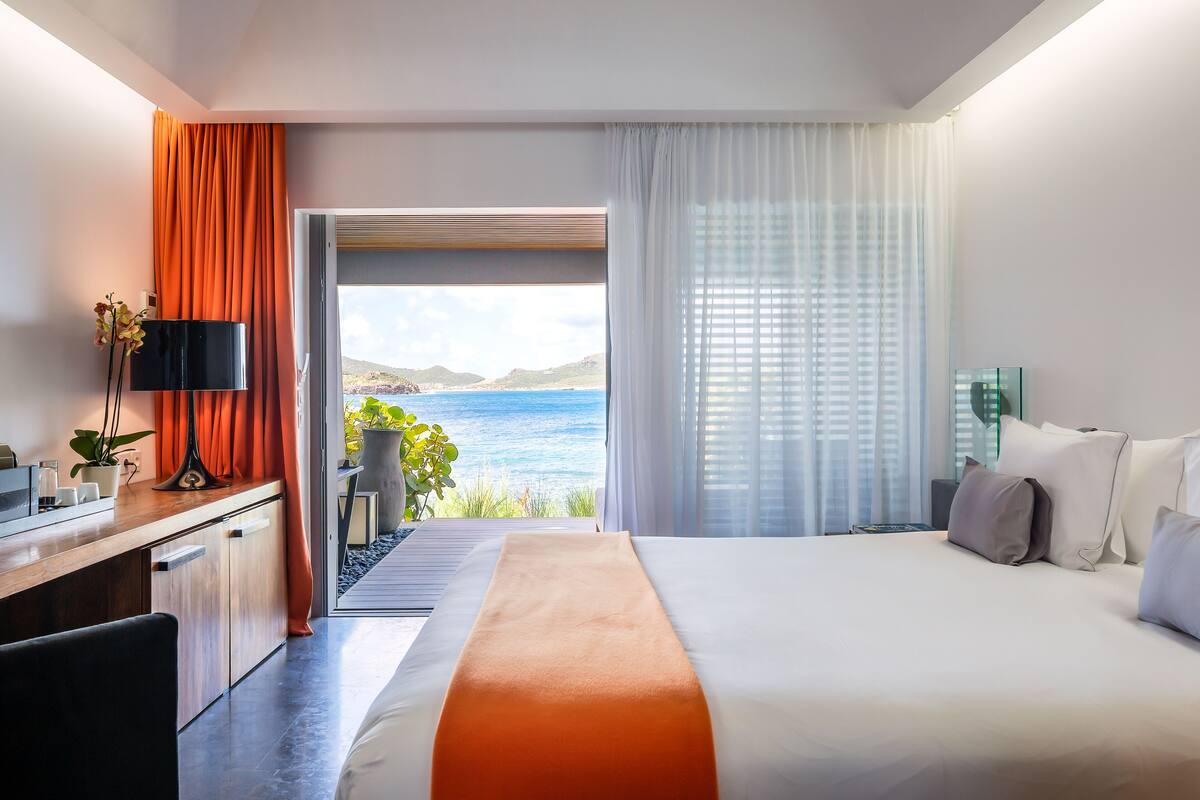 ocean deluxe terrace  | egyptian cotton sheets, premium bedding, down duvets