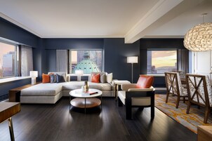 Televisión de pantalla plana, películas con cargo