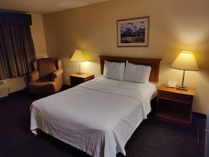 Cortinas blackout, wifi gratis y ropa de cama