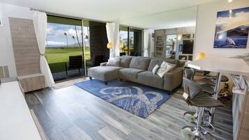 Individually decorated, iron/ironing board, free WiFi, bed sheets