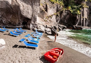Private beach, sun loungers, beach umbrellas, beach towels