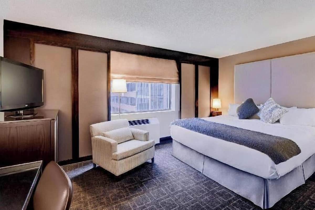 Bộ đồ giường cao cấp, nệm cao su hoạt tính (memory foam)