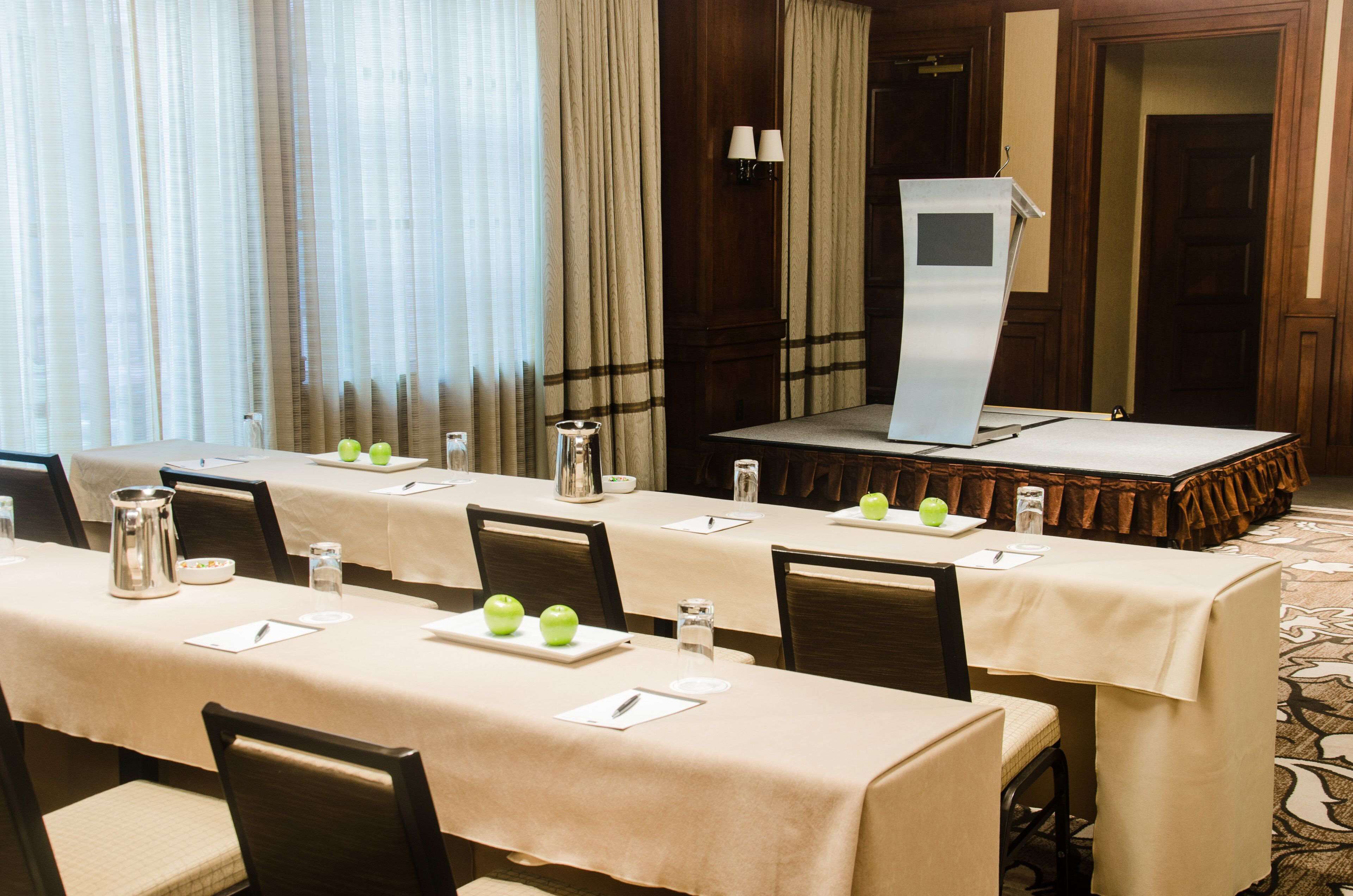 Photo - The Yorkville Royal Sonesta Hotel Toronto