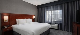 Courtyard by Marriott Denver Central Park